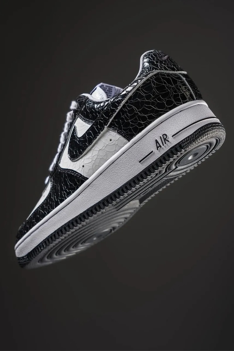 ナイキ エアフォース 1 ‘01 にクラックドパテントレザー仕様の新作が登場 Nike Air Force 1 ’01 “Cracked Leather release info