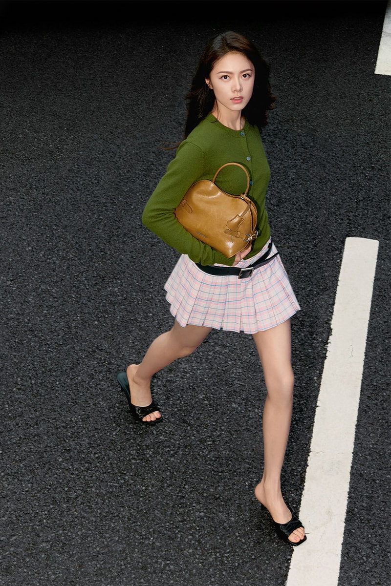 チャールズ&キースがブランドアンバサダーにチャオ・ジンマイを起用 charles keith zhao jinmai 26aw become with me kareen kaur info