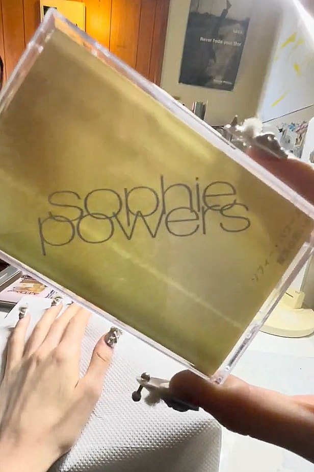 Z世代のポップアイコン、ソフィー・パワーズが東京上陸 Gen Z pop icon Sophie Powers lands in Tokyo