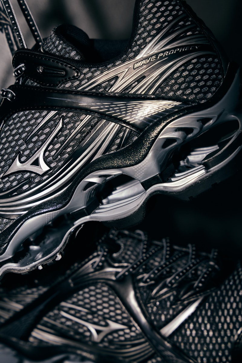 ミズノからWAVE PROPHECY 1の第2弾となる新色が登場 mizuno wave prophecy 1 series second release info