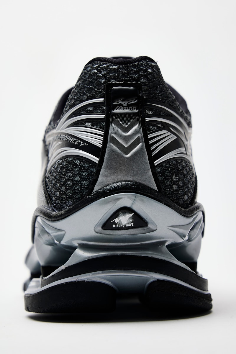 ミズノからWAVE PROPHECY 1の第2弾となる新色が登場 mizuno wave prophecy 1 series second release info