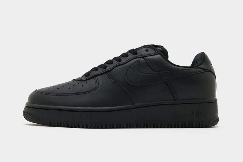 Nike Air Force 1 Low ‘01 に待望の “Triple Black” が登場