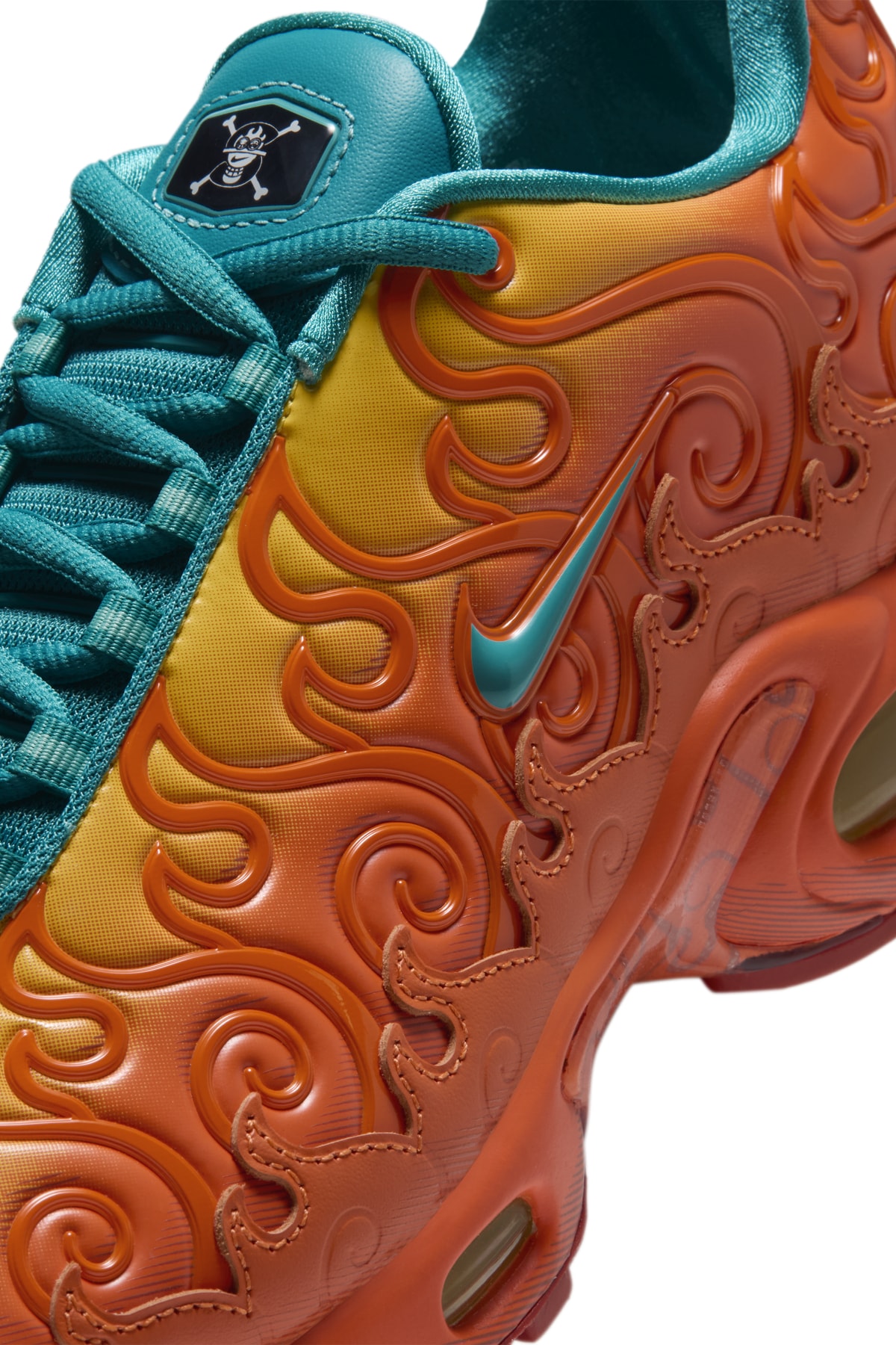 ナイキが『ワンピース』との初コラボコレクションを発表 ── “悪魔の実”に着想を得た Air Max Plus やアパレルを展開 Nike x『ONE PIECE』Air Max Plus collection release info