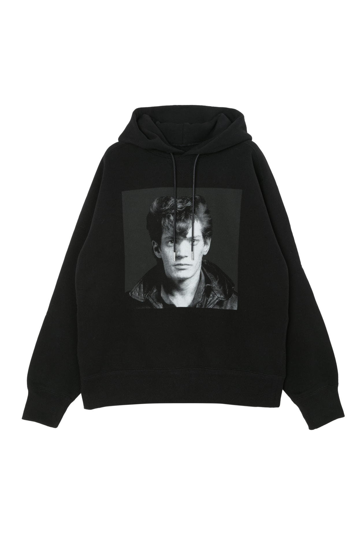 サカイがロバート・メイプルソープの作品にフィーチャーしたユニセックスコレクションを発売 sacai robert mapplethorpe unisex collection release info