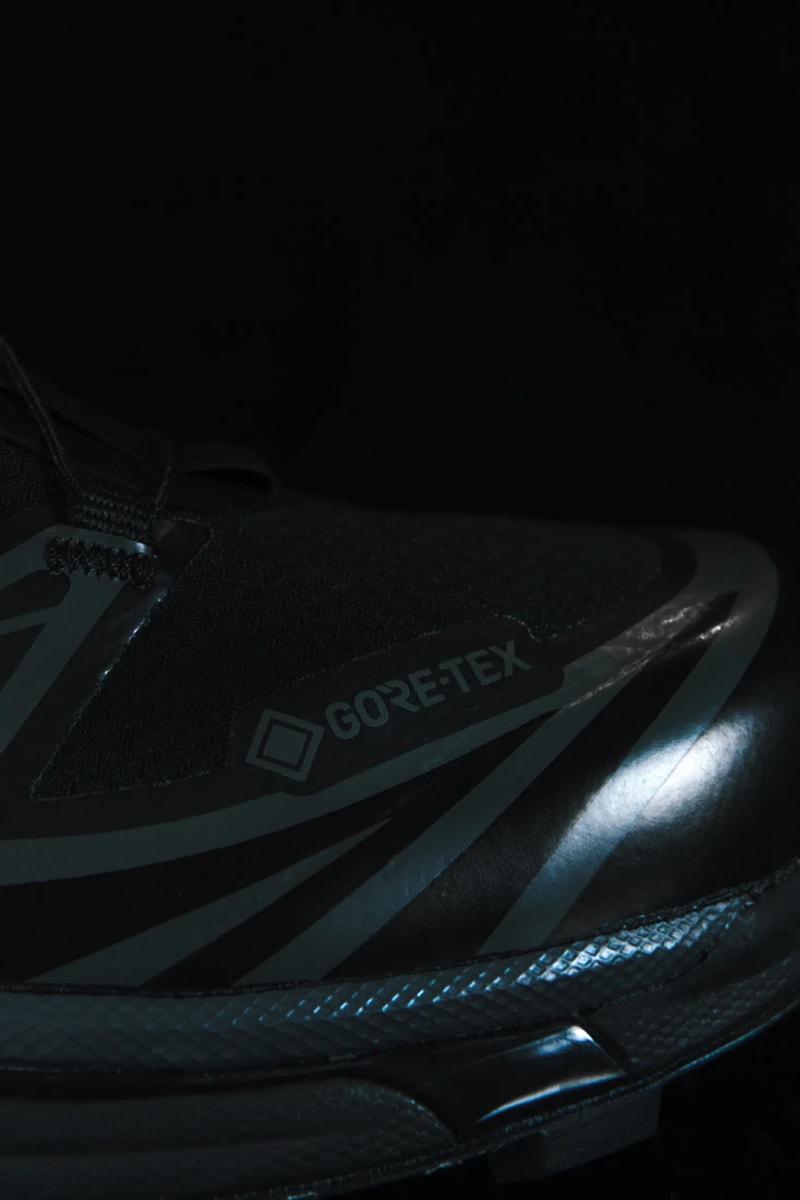 サロモン XT-6 GTX に待望のオールブラックモデル “ブラック アウト” が初登場 Salomon XT-6 GTX "BLACK OUT" Release info