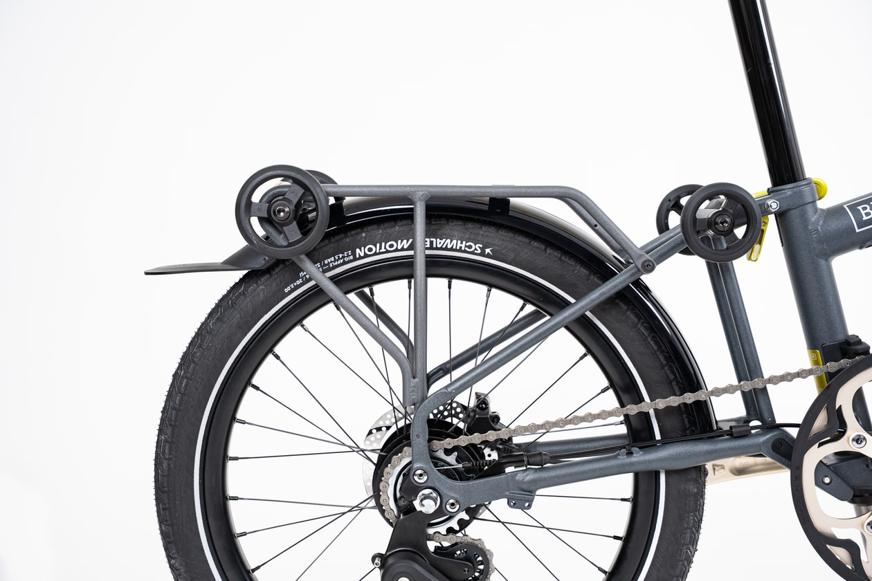 ブロンプトンとアンドワンダーによる初コラボが実現 brompton and wander collabo release info