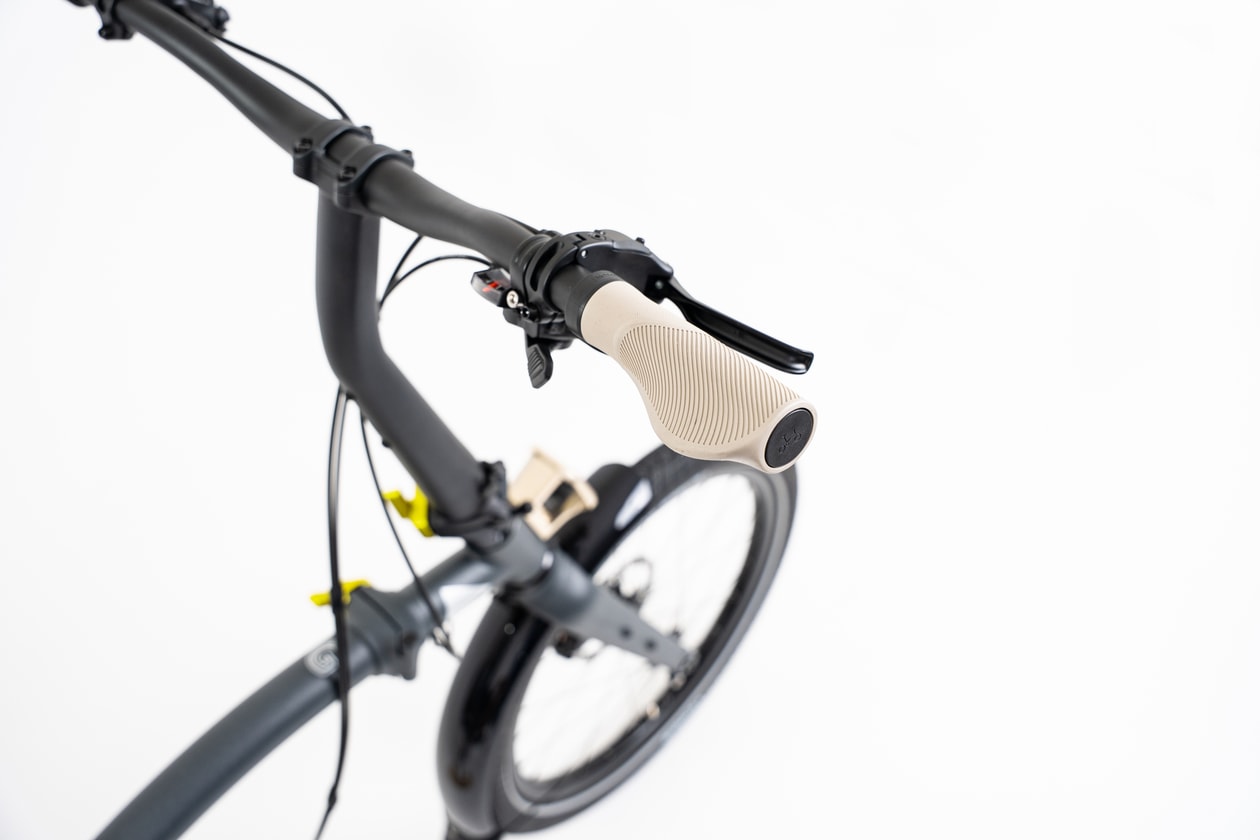ブロンプトンとアンドワンダーによる初コラボが実現 brompton and wander collabo release info