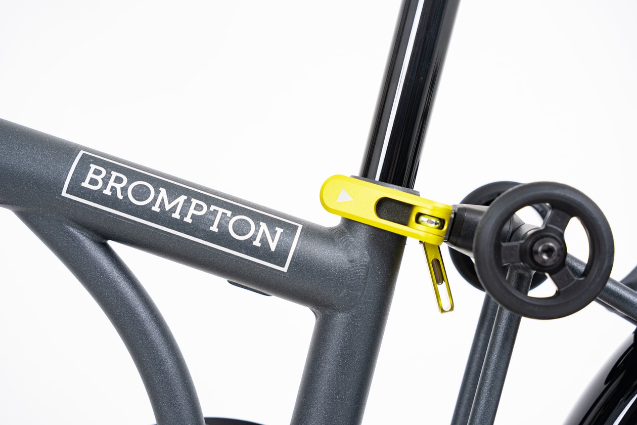 ブロンプトンとアンドワンダーによる初コラボが実現 brompton and wander collabo release info