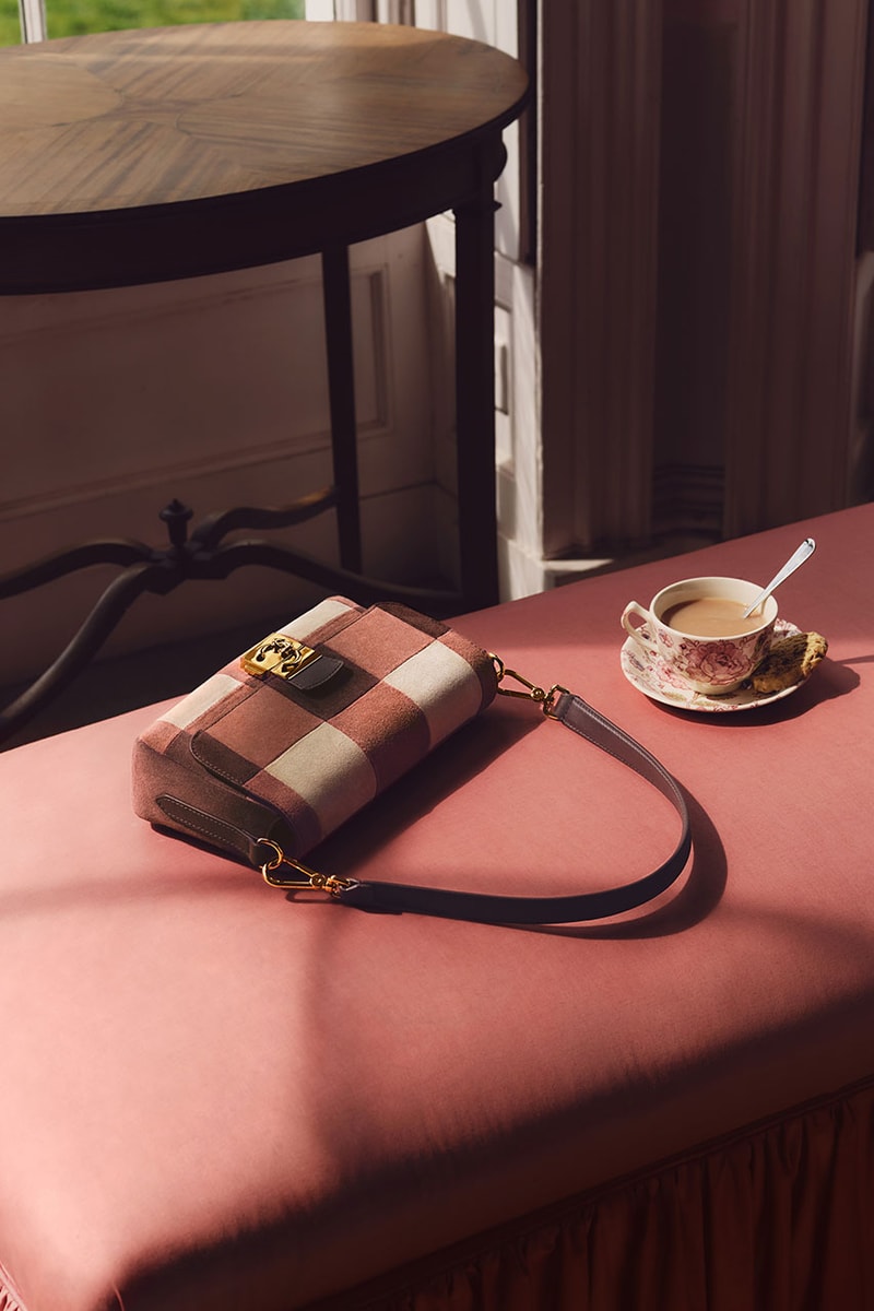 コチネッレが2026年秋冬キャンペーンを発表 coccinelle 2026 aw campaign c me lock relese info