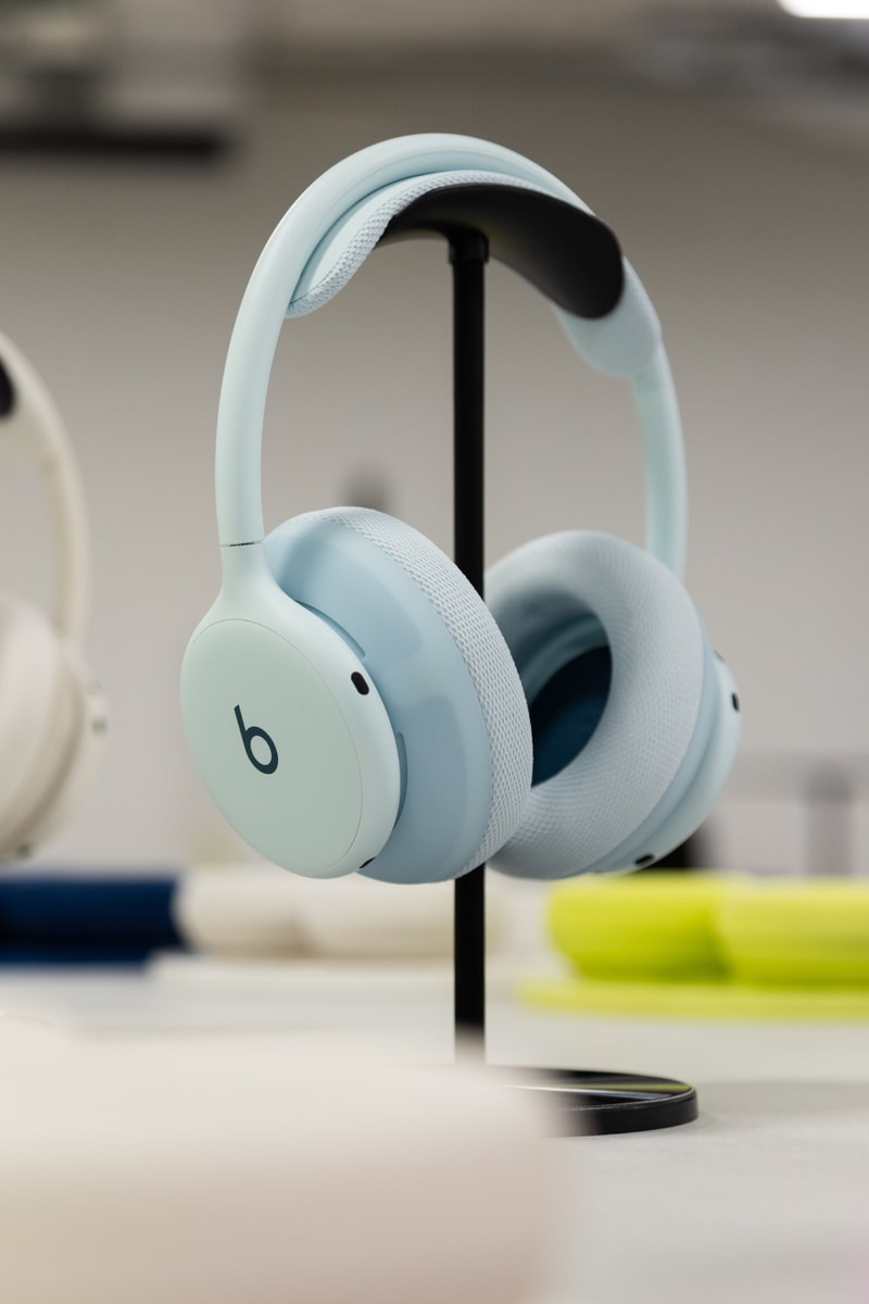 Beats がクッションを付け替えられる新型ヘッドフォン Beats 360 を発表　ビーツ