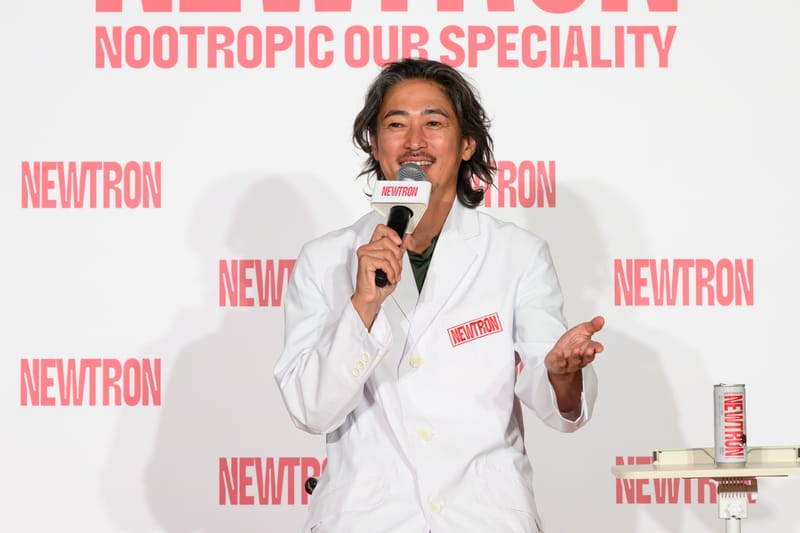 窪塚洋介が白衣で"深集中" ── NEWTRON 初のコンセプトストアがカレッタ汐留にオープン