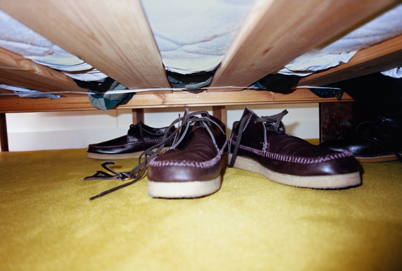 アーペーセーとクラークスオリジナルズによるコラボシューズが発売 a p c clarks originals collabo shoes release info