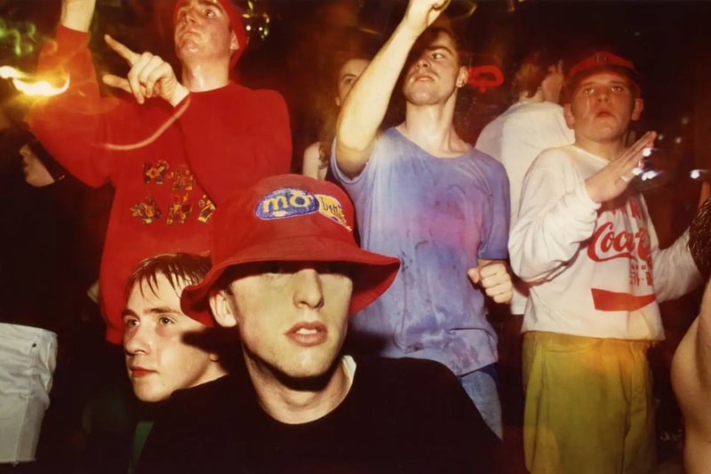 90年代英国カルチャーの狂騒を振り返る展覧会 “The 90s: Art and Fashion” が開幕 The 90s: Art and Fashion exhibition Tate Britain info