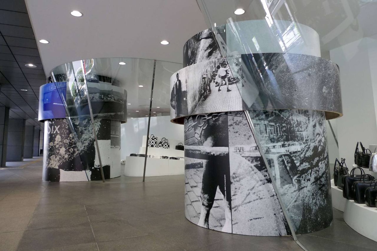 コム デ ギャルソンが伝説のビジュアル誌『Six』を35年ぶりに復刊 COMME des GARÇONS Six Magazine Window installation by Rei Kawakubo info