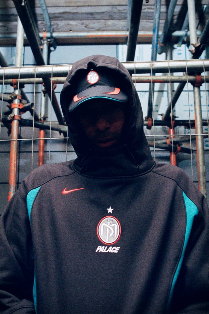 パレス x ナイキがマナー プレイス 1周年を記念したコレクションを発表 Palace  Nike Manor Place FC collection release info