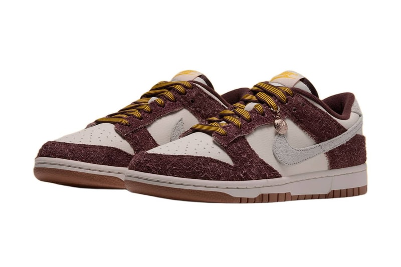 Nike からスエードとメタルチャームをあしらった Dunk Low “Basketball Charm” が登場