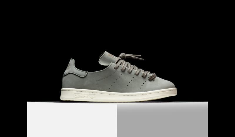 한 조각의 가죽으로 만들어진 스탠 스미스 2017