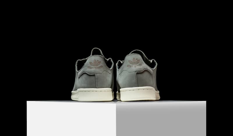 한 조각의 가죽으로 만들어진 스탠 스미스 2017