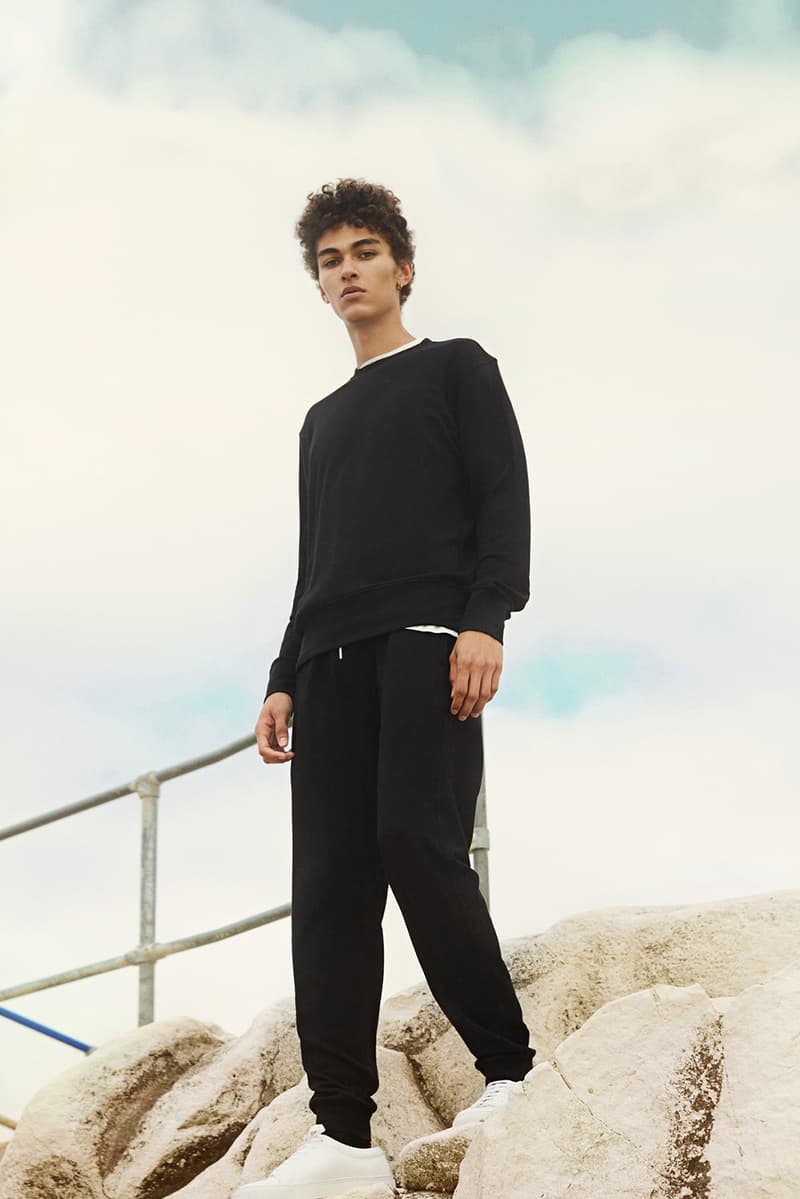 에이카 화이트 2017 SS 컬렉션