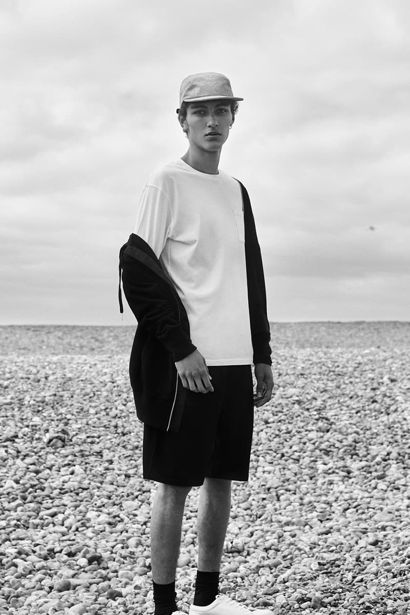 에이카 화이트 2017 SS 컬렉션