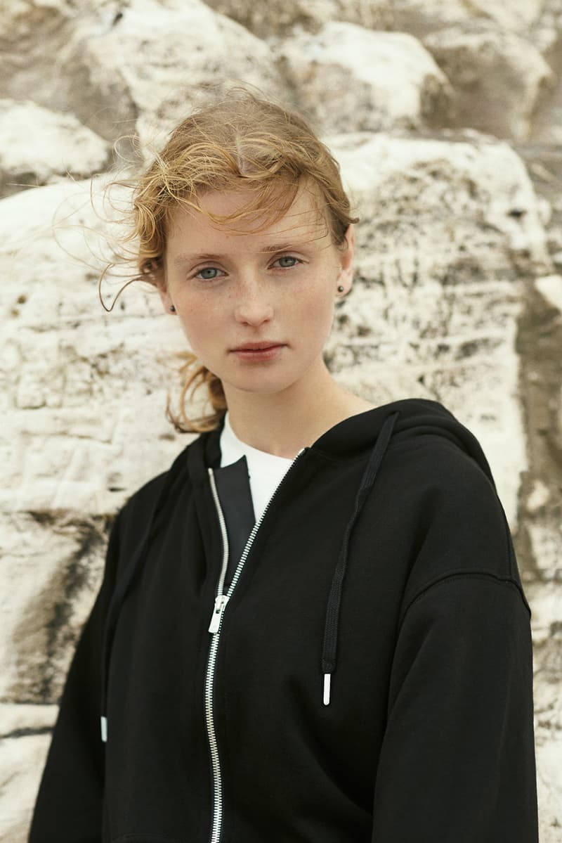 에이카 화이트 2017 SS 컬렉션