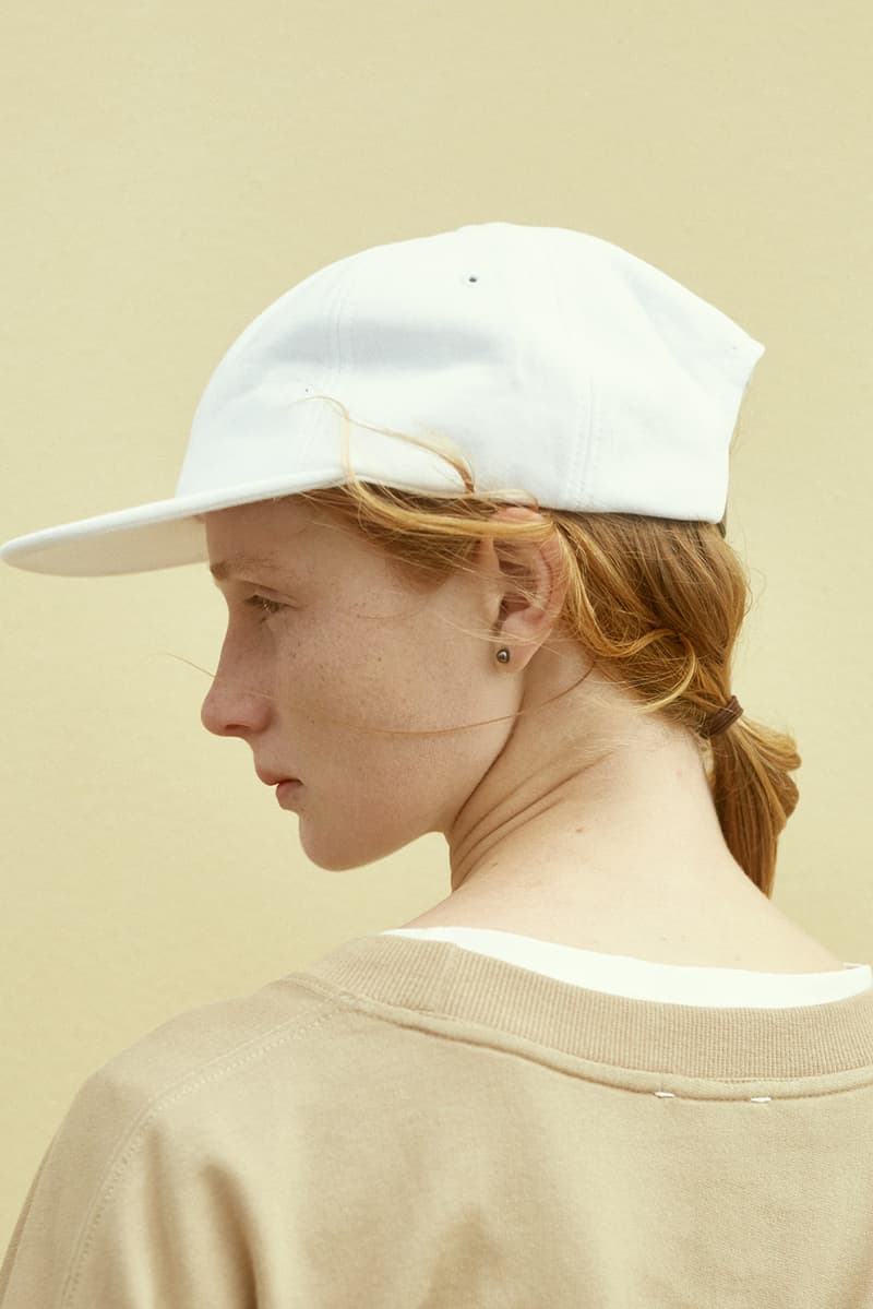 에이카 화이트 2017 SS 컬렉션