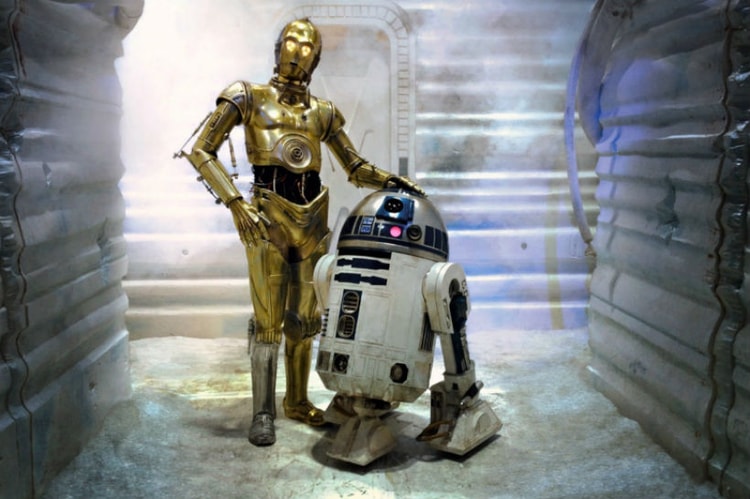 스타워즈 R2-D2 배우 사망으로 연기자 교체