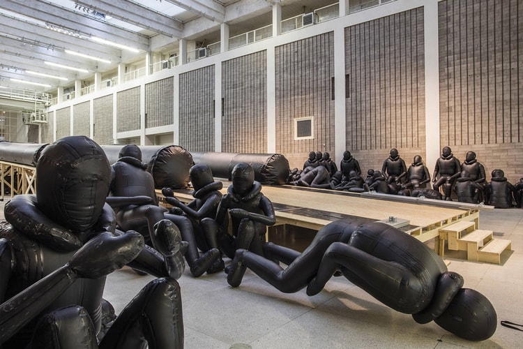 역대 아이 웨이웨이의 작품 중 가장 거대한 전시물