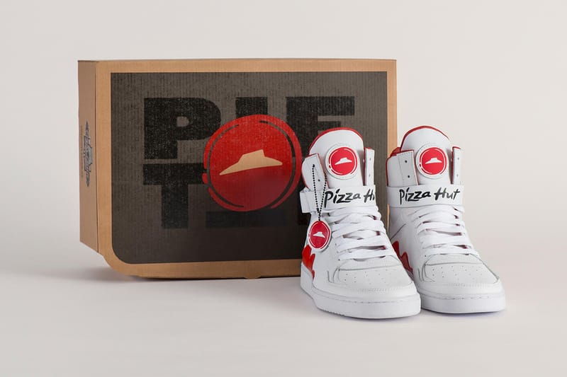 피자헛 '파이탑' 운동화로 피자 주문하기