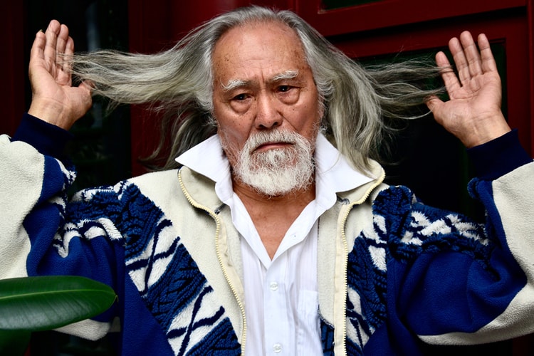 리복의 중국 홍보대사가 된 81세 섹시 가이