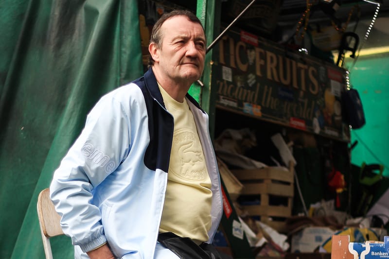 슈프림 x 라코스테를 획득한 런더너들의 스트릿 패션