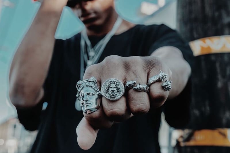 프랭크 와일더의 '토템' 쥬얼리 컬렉션