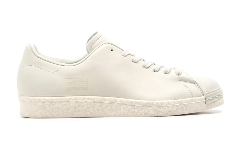 '올화이트' 아디다스 오리지널스 슈퍼스타 80s