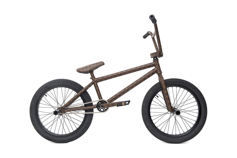 루이비통 모노그램 입은 BMX 자전거 218 카푸신 2017 봄, 여름 nigel sylvester 218 capucine louis vuitton bmx bike