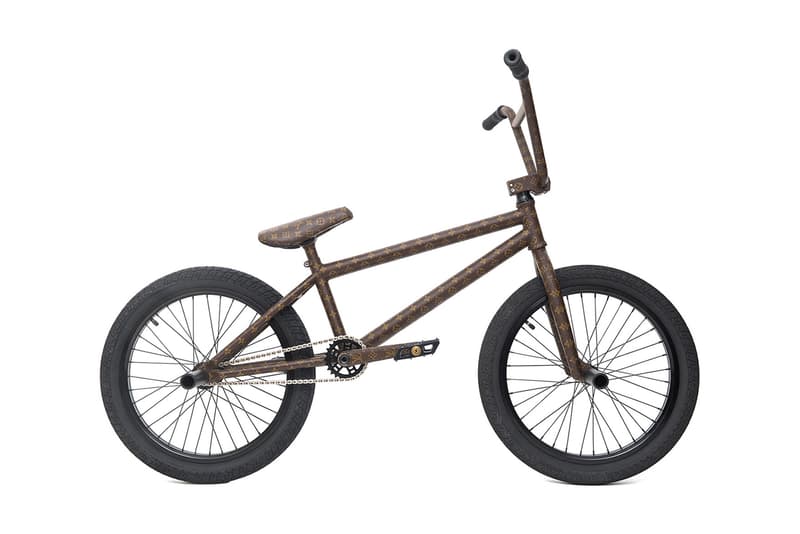 루이비통 모노그램 입은 BMX 자전거 218 카푸신 2017 봄, 여름 nigel sylvester 218 capucine louis vuitton bmx bike