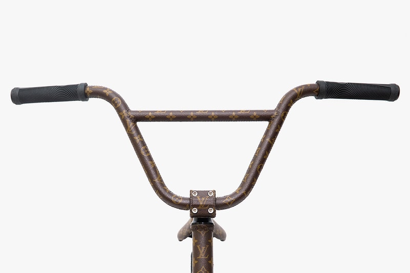 루이비통 모노그램 입은 BMX 자전거 218 카푸신 2017 봄, 여름 nigel sylvester 218 capucine louis vuitton bmx bike