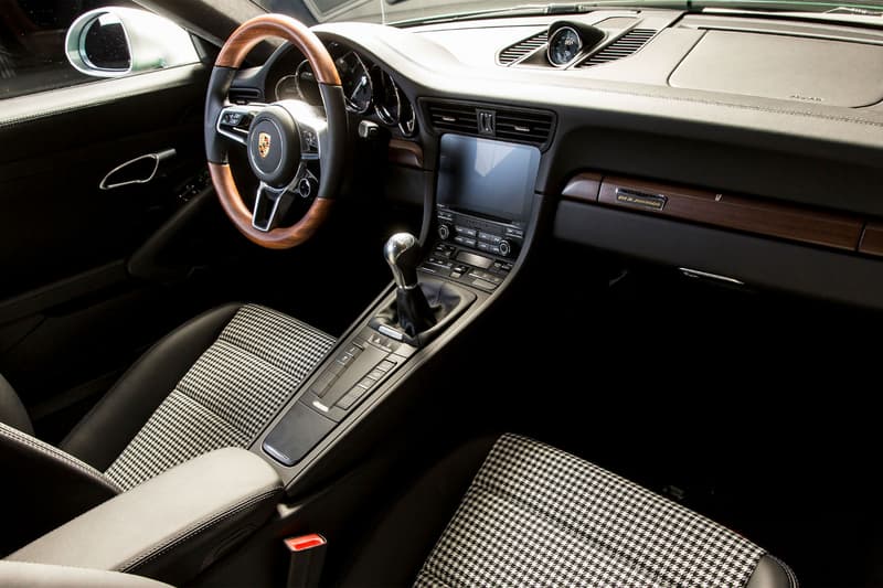 100만 번째 포르쉐 아이리시 그린 카레라 S 2017 porsche one millionth 911