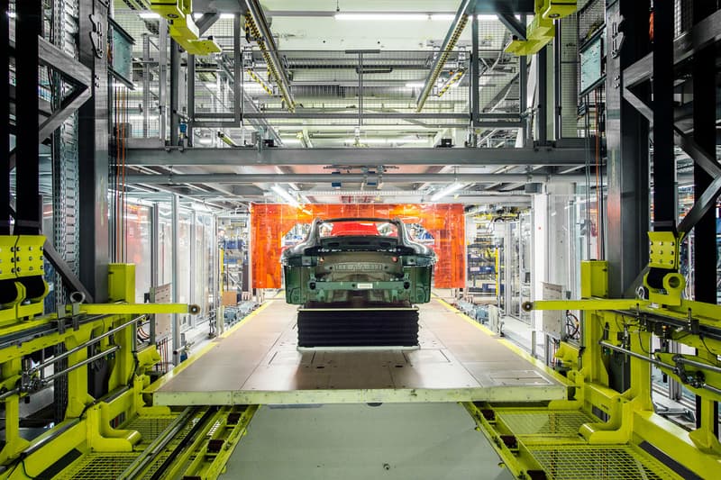 100만 번째 포르쉐 아이리시 그린 카레라 S 2017 porsche one millionth 911