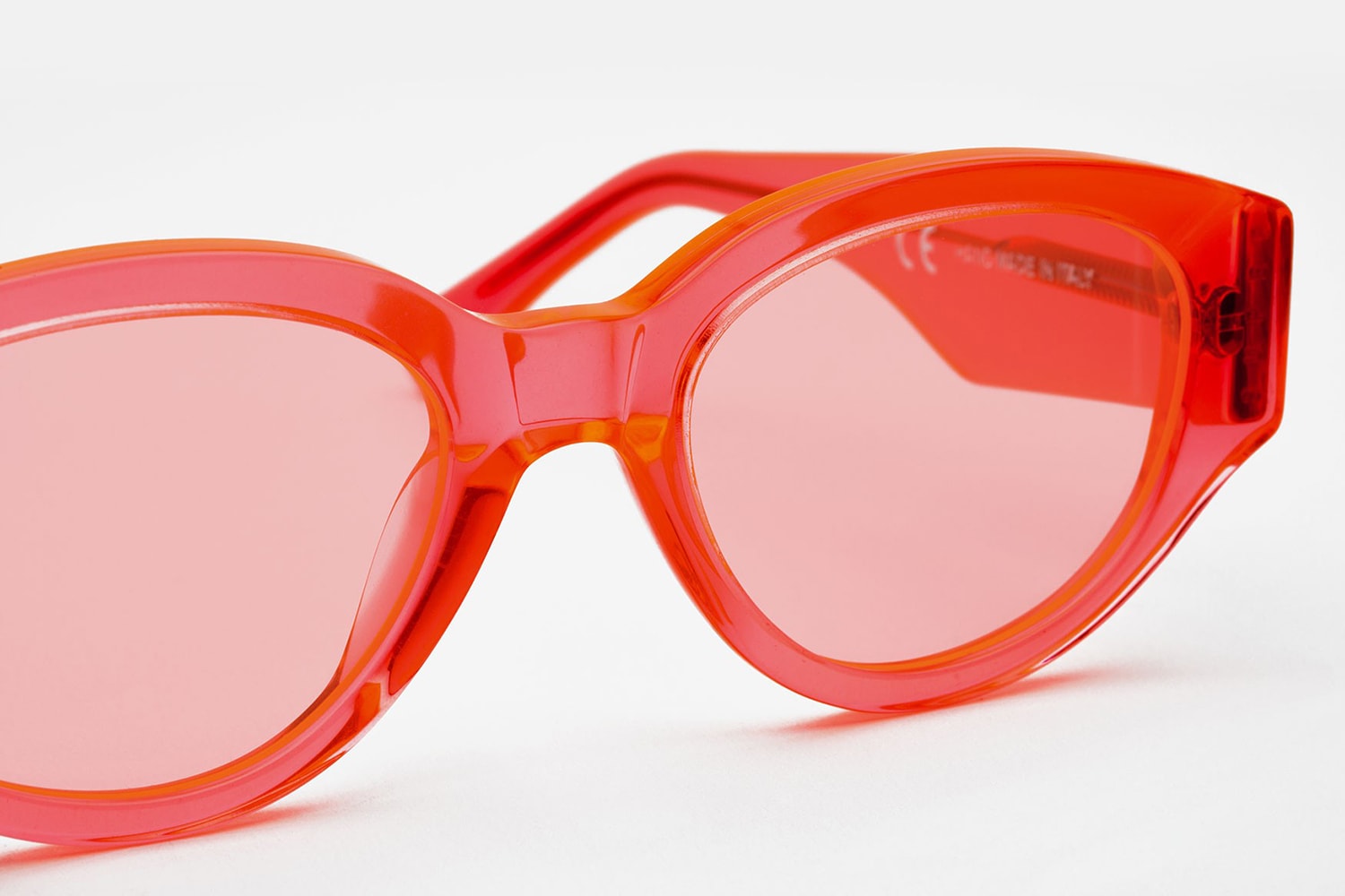 레트로슈퍼퓨처 2017 봄 여름 '드루 마마 핫 시리즈' 선글라스 retrosuperfuture spring summer drew mama hot series sunglasses