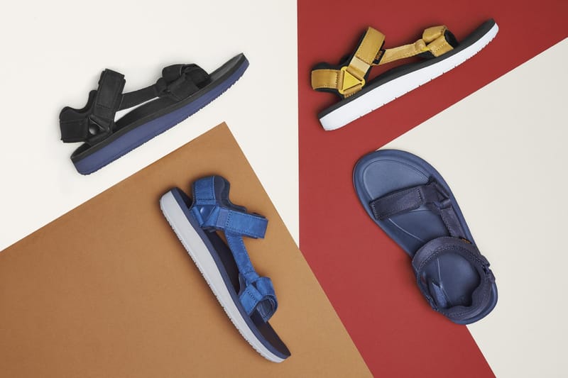 알록달록한 테바의 2017 SS 샌들 제품군