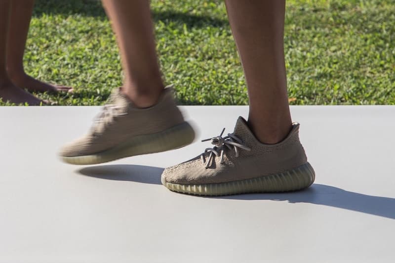 이지 부스트 350 V2 다크 그린 발매 2017 adidas originals yeezy boost dark green release