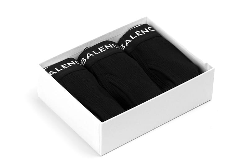 발렌시아가, 남성 위한 복서브리프 속옷 세트 판매