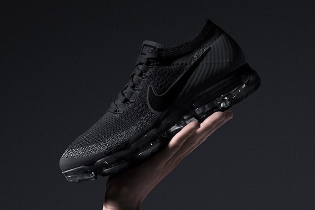 베이퍼맥스 트리플 블랙, 에어맥스 테크놀리지와 '앤트러사이트'로 재탄생