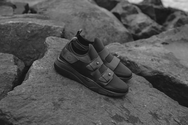 완벽히 새로운 로니 피그 x 필링 피시스 '샌들 트레이너'