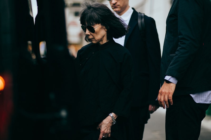 파리 패션위크 베트멍 전시장을 런웨이로 만든 패션 피플들 vetements 2018 spring summer show streetsnaps 2017
