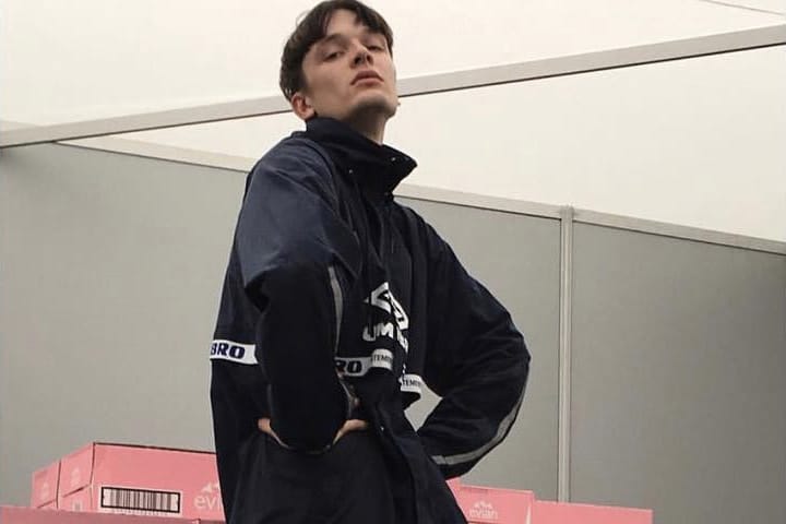 베트멍, 엄브로와 협업한 제품군 공개