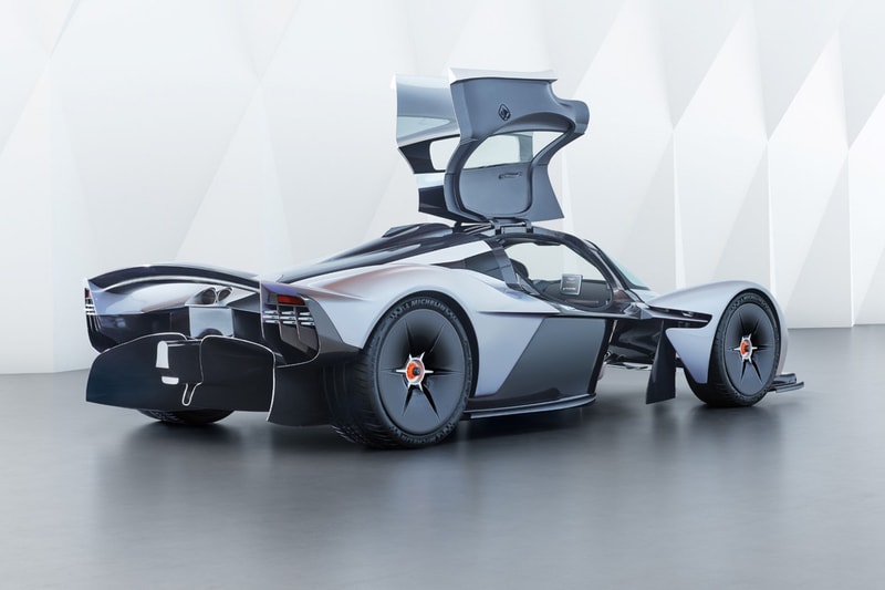 애스턴 마틴의 34억짜리 양산형 하이퍼카 발키리 aston martin valkyrie photos unveiled 2017