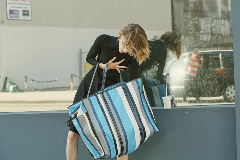 센스 발렌시아가 2017 가을 겨울 컬렉션 화보 SSENSE Balenciaga Fall Winter Collection Editorial