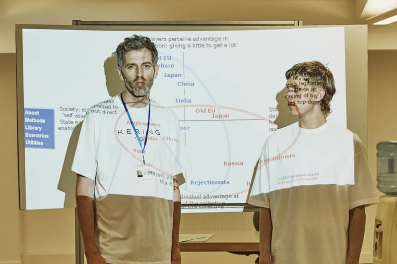 센스가 공개한 '발렌시아가 데이터' 화보