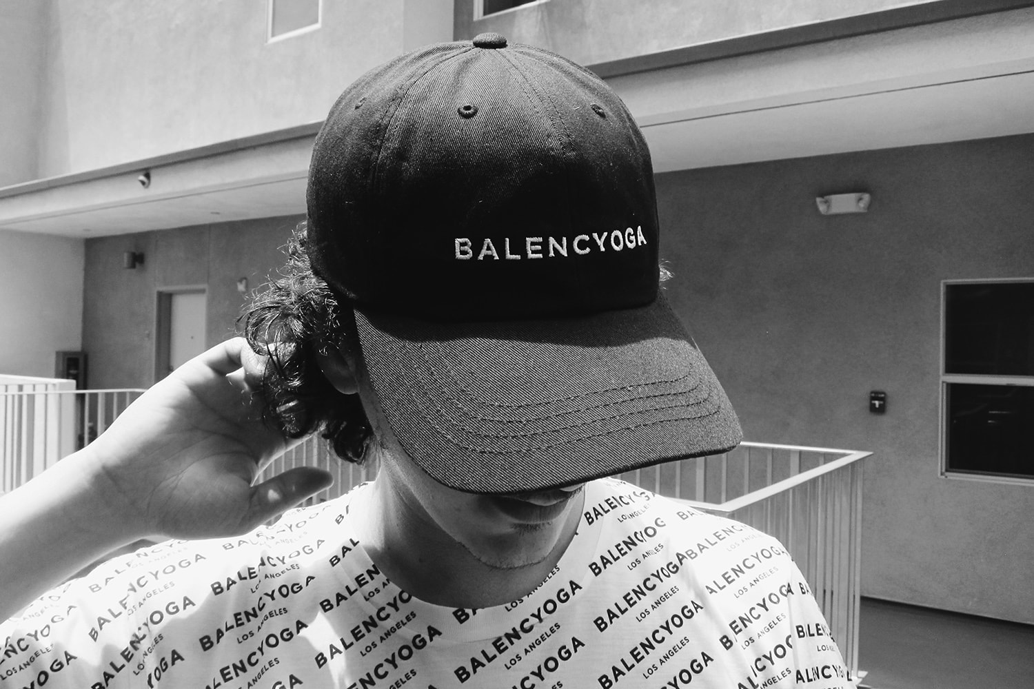 발렌시요가 패러디 컬렉션 2017 balencyoga parody collection balenciaga